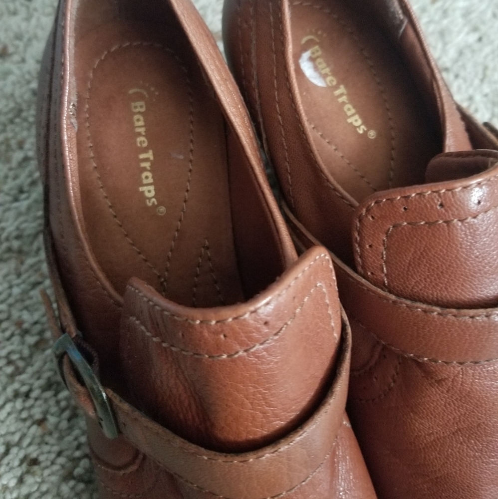 BareTraps Haydon Leather Heeled Booties - Picture 2 of 9